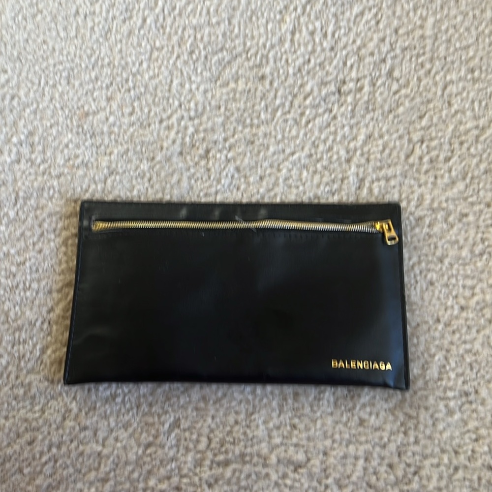 Balenciga long zip clutch